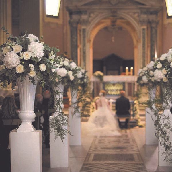 fiori per addobbare la chiesa per un matrimonio