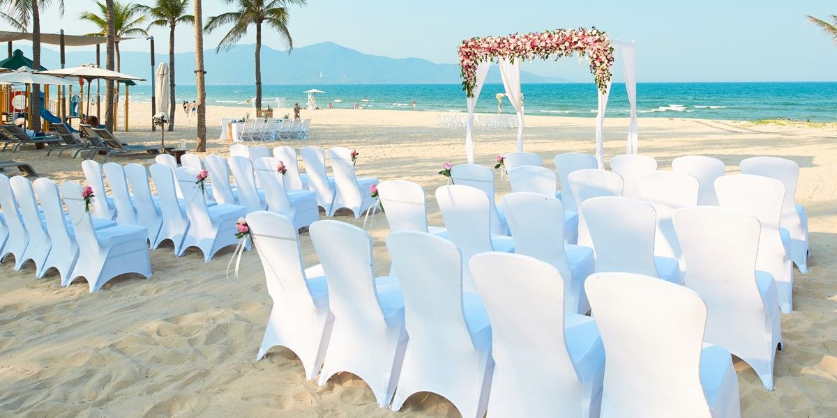 Matrimoni “openspace”: la spiaggia come location per il tuo “si”